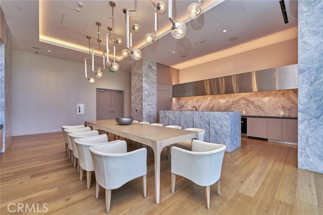 877 Francisco, 1717 photo 15