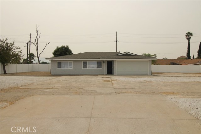 8860 Beech Ave, Fontana, CA 92335