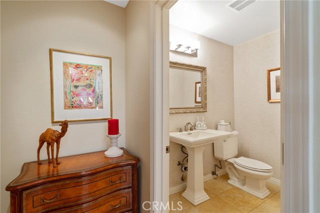 2213 Valley Drive, Manhattan Beach, California 90266, 4 Bedrooms Bedrooms, ,3 BathroomsBathrooms,Residential,Sold,Valley,SB22167937