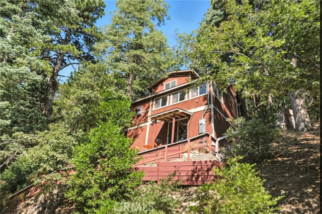782 Virginia Court, Lake Arrowhead CA: https://media.crmls.org/medias/68bcca51-7270-471b-85f4-519ebaea16e6.jpg