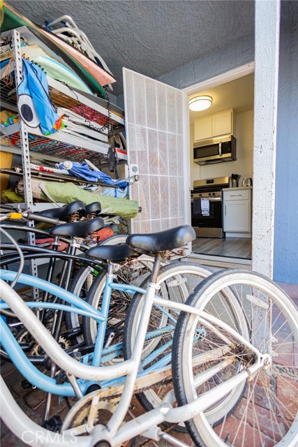 Detail Gallery Image 12 of 15 For 1825 W Balboa, Newport Beach,  CA 92663 - 1 Beds | 1 Baths