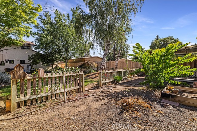 2382 Faber st, Durham CA: https://media.crmls.org/medias/68bef6f9-a215-4edc-a39f-6e58893baf91.jpg