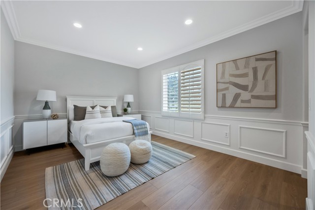 9 Whitford, Irvine CA: https://media.crmls.org/medias/68bf0407-2550-4d39-8f6f-c72043ea9c29.jpg