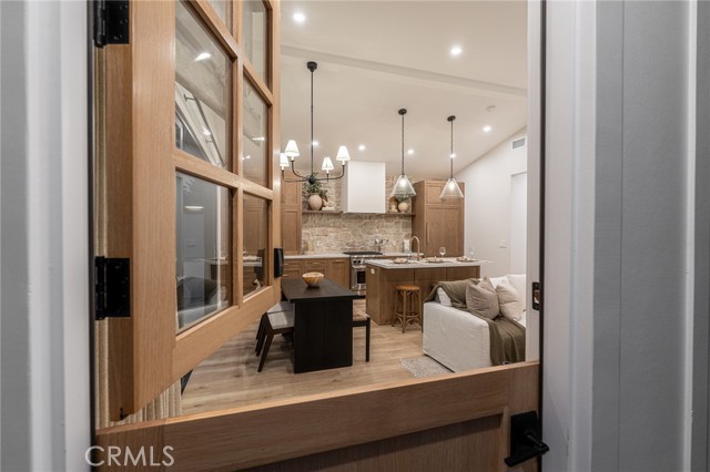Detail Gallery Image 2 of 16 For 1589 Santa Ana #B,  Costa Mesa,  CA 92627 - 2 Beds | 2 Baths