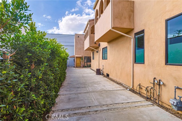 Detail Gallery Image 37 of 37 For 817 Orange Grove Ave #1/2,  West Hollywood,  CA 90046 - 4 Beds | 3 Baths