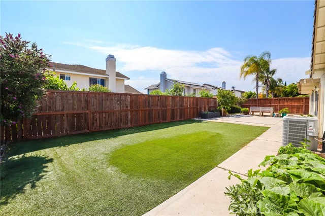 780 Gregory Lane, Oceanside CA: https://media.crmls.org/medias/68c21b47-ba22-47cc-8f26-3b4517bc8b2d.jpg