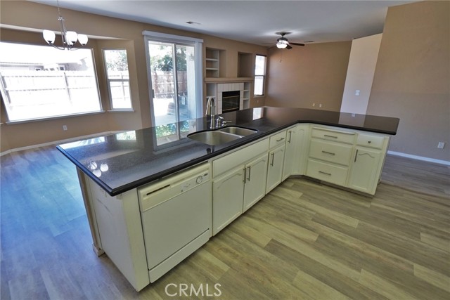 Detail Gallery Image 22 of 57 For 1133 Cousins Ct, Lemoore,  CA 93245 - 3 Beds | 2 Baths