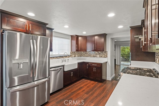 Detail Gallery Image 8 of 35 For 5048 W 121st St, Hawthorne,  CA 90250 - 4 Beds | 2/1 Baths