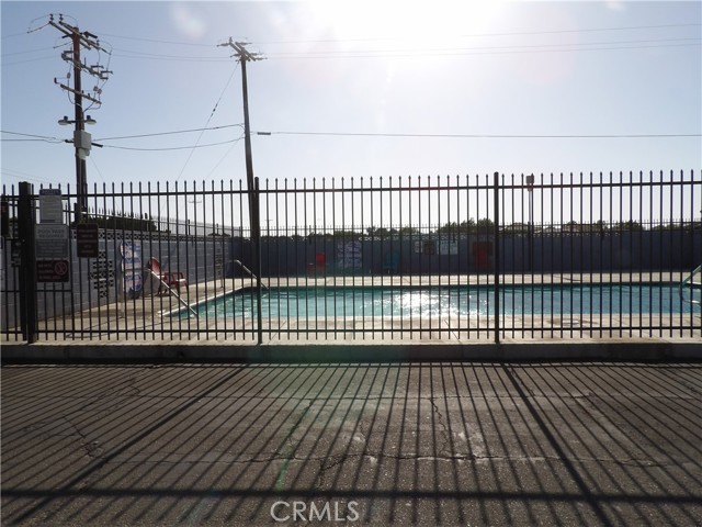 3753 E Avenue I Space 7, Lancaster CA: https://media.crmls.org/medias/68c315ae-0104-4dd5-ae9f-22747cd7ab05.jpg