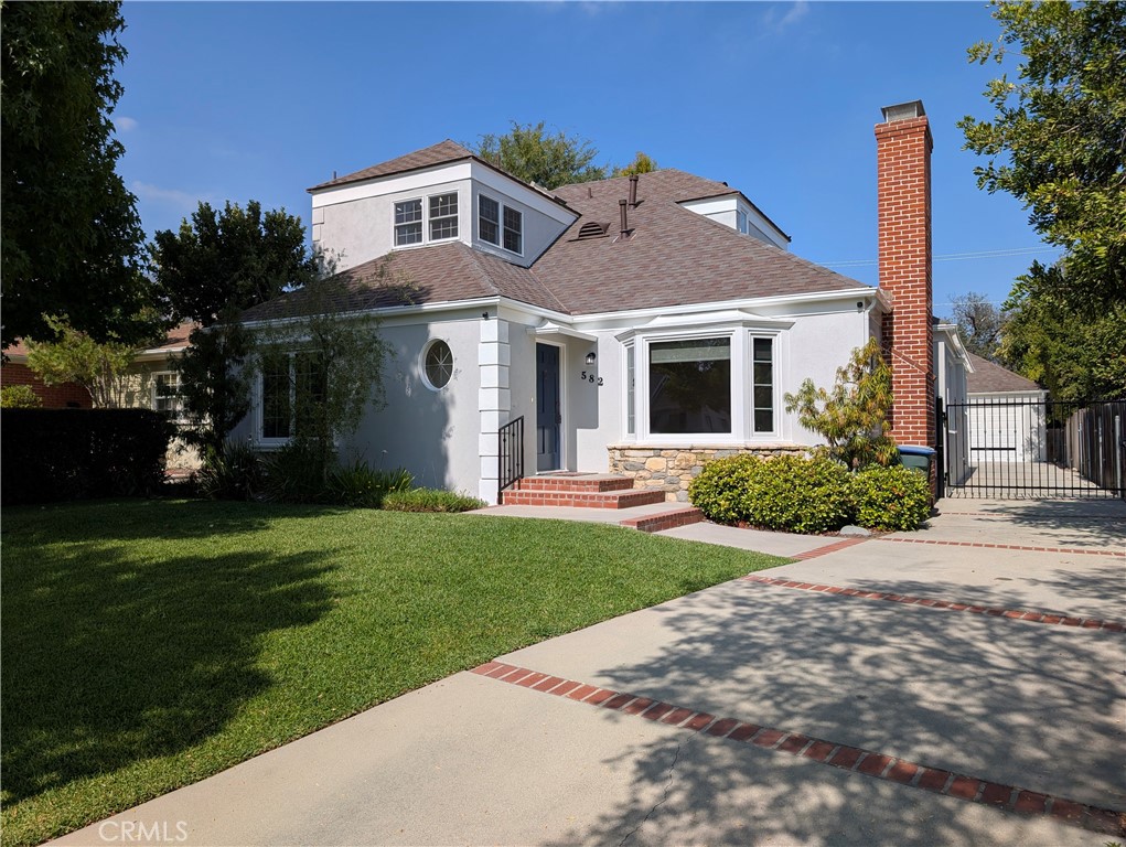 582 N Sunnyslope
