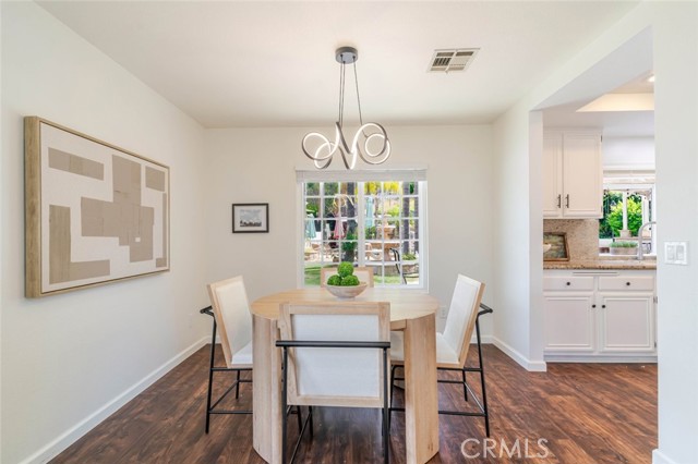 Detail Gallery Image 6 of 31 For 31256 Quail Valley Rd, Castaic,  CA 91384 - 3 Beds | 3 Baths