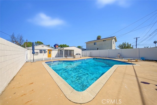 10989 Mascarell Avenue photo 29