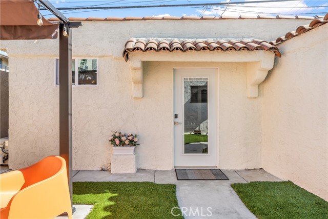 2200 Pine Avenue, Long Beach CA: https://media.crmls.org/medias/68c50ba8-99ca-4abb-9a25-e47359acd4ec.jpg