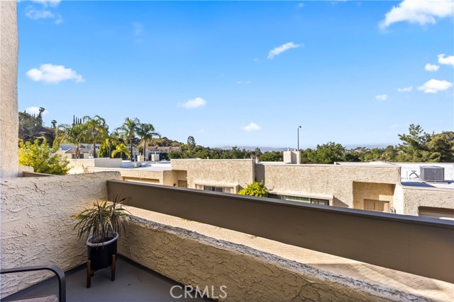 Detail Gallery Image 15 of 33 For 4227 Freedom Dr #304,  Calabasas,  CA 91302 - 3 Beds | 2 Baths