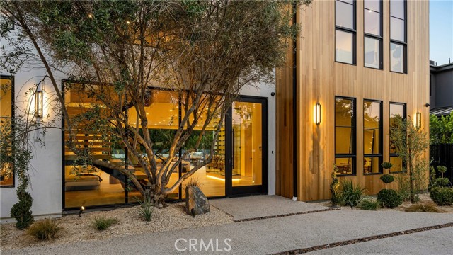 5461 Bothwell Road, Tarzana CA: https://media.crmls.org/medias/68c53818-a528-47ab-aecd-005548eb7af2.jpg