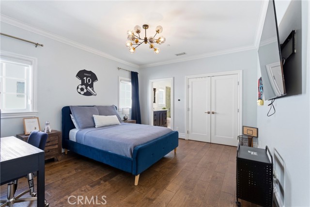 Detail Gallery Image 26 of 37 For 4469 Stern Ave, Sherman Oaks,  CA 91423 - 5 Beds | 5 Baths