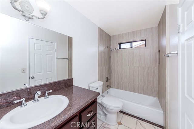 Detail Gallery Image 35 of 39 For 16414 Cornuta Ave #11,  Bellflower,  CA 90707 - 2 Beds | 2/1 Baths