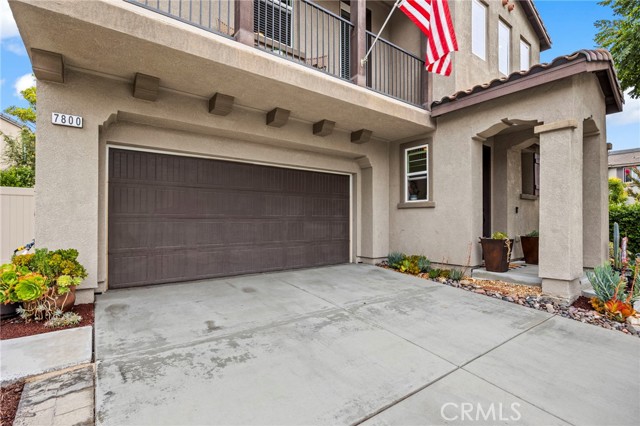 7800 Botany Street, Chino CA: https://media.crmls.org/medias/68c7dd6b-0731-440e-aaf5-46463ecf8c7e.jpg