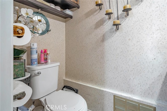 Detail Gallery Image 17 of 62 For 8623 Burnet Ave #I,  North Hills,  CA 91343 - 2 Beds | 2 Baths