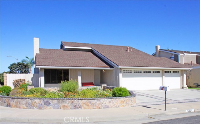 8401 Dallas Circle, Huntington Beach, CA 92646