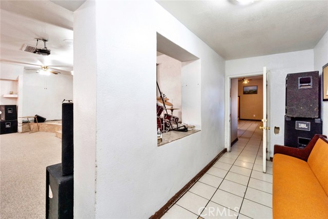 900 Sonora Street, Madera CA: https://media.crmls.org/medias/68c988f3-b68f-4d53-abe1-dcd722507de5.jpg