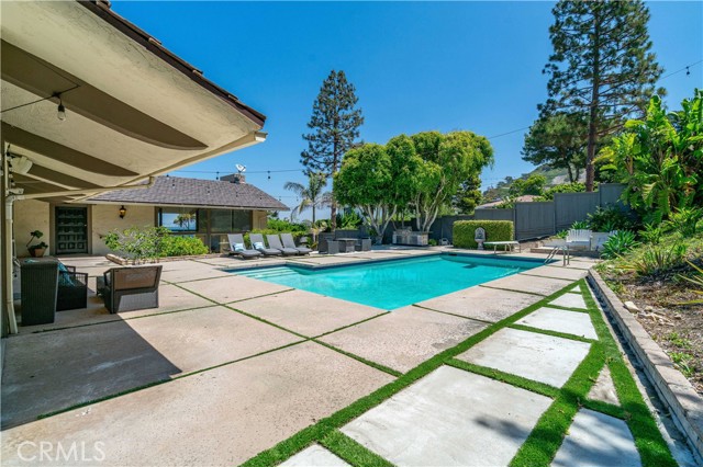 1500 Paseo Del Mar, Palos Verdes Estates CA: https://media.crmls.org/medias/68c9a4e0-af1d-43ee-80b4-ebbe2555a665.jpg