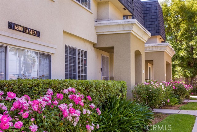 Detail Gallery Image 1 of 26 For 6500 Tampa Ave #1,  Reseda,  CA 91335 - 4 Beds | 2 Baths