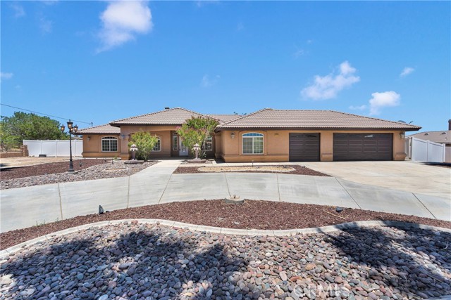 14572 Sultana Street, Hesperia CA: https://media.crmls.org/medias/68cb4894-bf92-493e-879d-7ec7a5fb917c.jpg