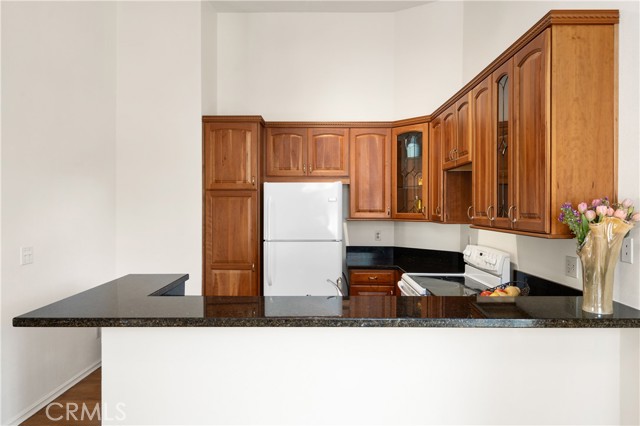 Detail Gallery Image 8 of 25 For 2486 Pleasant Way #B,  Thousand Oaks,  CA 91362 - 2 Beds | 1 Baths