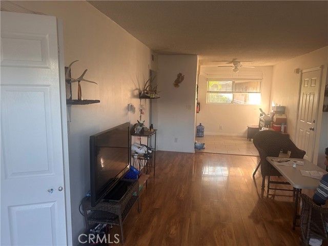 Detail Gallery Image 8 of 13 For 6339 Morse Ave #202,  North Hollywood,  CA 91606 - 3 Beds | 2 Baths