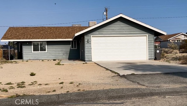 Detail Gallery Image 1 of 15 For 7411 Maude Adams Ave, Twentynine Palms,  CA 92277 - 3 Beds | 2 Baths