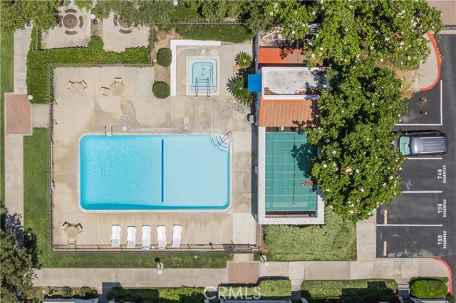 623 Park Shadow Court, Baldwin Park CA: https://media.crmls.org/medias/68cfb3f0-61b8-4188-adba-b92d935f4091.jpg