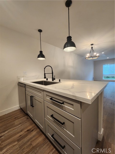 Detail Gallery Image 13 of 36 For 120 S Francisca Ave #6,  Redondo Beach,  CA 90277 - 2 Beds | 2 Baths