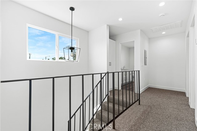 11062 Oneida Avenue, San Fernando CA: https://media.crmls.org/medias/68d146b8-39f3-4eb5-a4a0-c084932c9a51.jpg