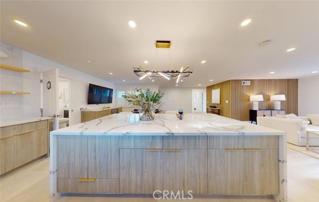 Detail Gallery Image 11 of 67 For 17541 Santa Cristobal, Fountain Valley,  CA 92708 - 4 Beds | 2/1 Baths