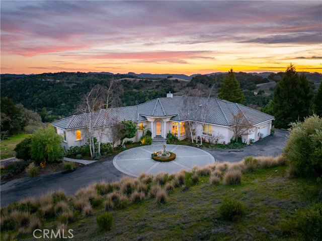 Detail Gallery Image 5 of 74 For 4342 Shadow Canyon Rd, Templeton,  CA 93465 - 7 Beds | 5 Baths