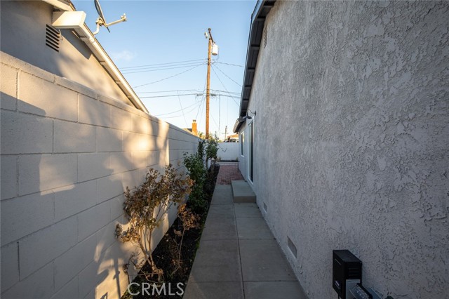 Detail Gallery Image 31 of 59 For 15052 Columbia Ln, Huntington Beach,  CA 92647 - 3 Beds | 1/1 Baths