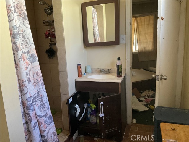 Detail Gallery Image 24 of 28 For 1330 E 56th St, Long Beach,  CA 90805 - 2 Beds | 1 Baths