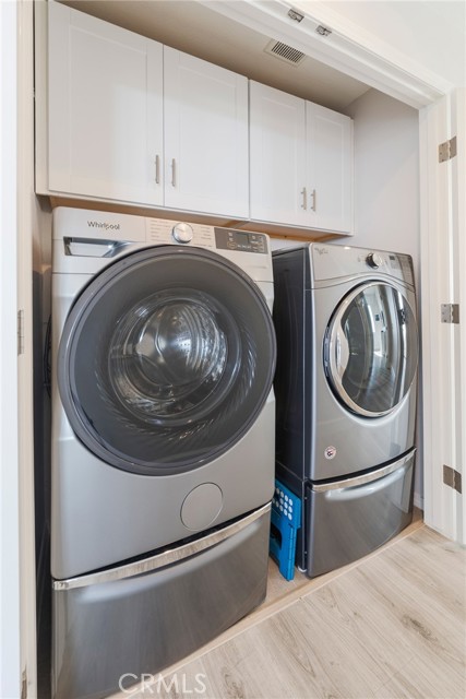 Detail Gallery Image 29 of 59 For 230 Lille Lane #113,  Newport Beach,  CA 92663 - 3 Beds | 3 Baths