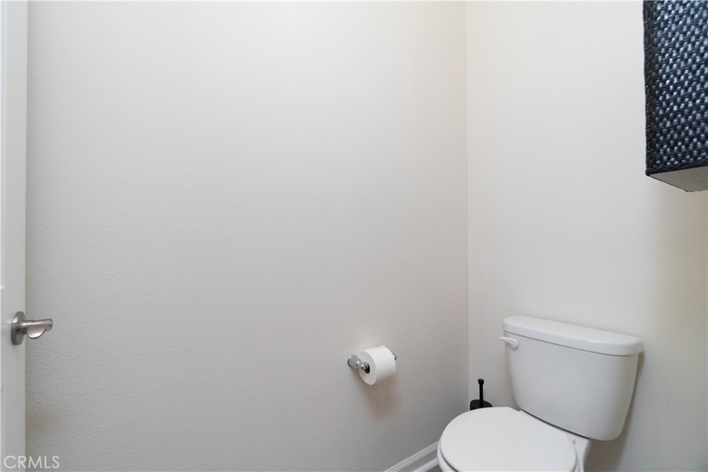 https://media.crmls.org/medias/68d3ddd0-cf06-42df-9ab7-4a399e2535b4.jpg?preset=X-Large