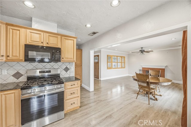 Detail Gallery Image 13 of 41 For 6795 Glacier, Riverside,  CA 92506 - 3 Beds | 2 Baths