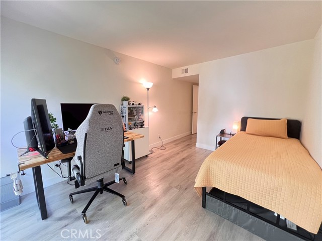 Detail Gallery Image 23 of 35 For 15335 Magnolia #215,  Sherman Oaks,  CA 91403 - 3 Beds | 2 Baths