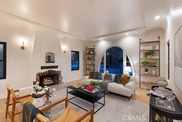 Detail Gallery Image 11 of 43 For 312 W Lutge Ave, Burbank,  CA 91506 - 3 Beds | 2 Baths