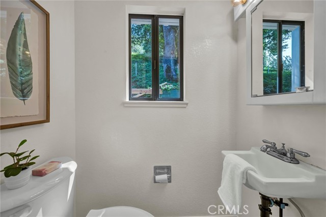 Detail Gallery Image 16 of 29 For 3095 S Lake Dr, Kelseyville,  CA 95451 - 2 Beds | 1/1 Baths
