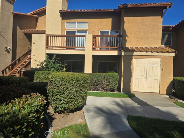 42140 Lyndie Lane, Temecula CA: https://media.crmls.org/medias/68d64dd8-1e9b-4ac6-947e-d8b66bf0ade5.jpg