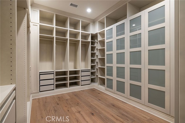 Detail Gallery Image 36 of 42 For 114 Great Oak, Irvine,  CA 92602 - 5 Beds | 5/1 Baths