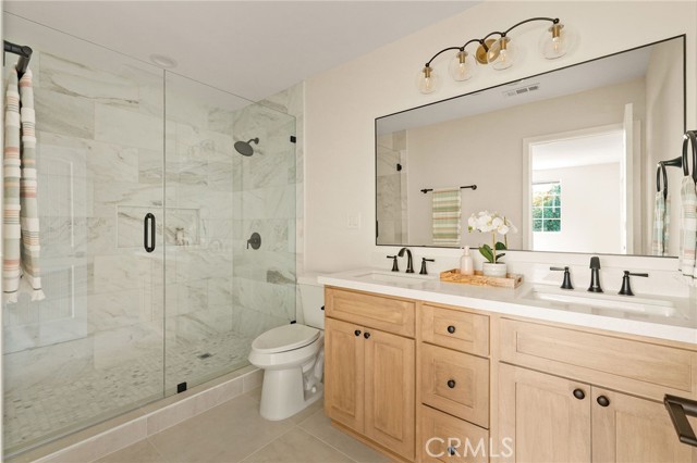 433 N Osage Avenue, Inglewood CA: https://media.crmls.org/medias/68d6bdcc-3821-4f74-9938-c8dddd153dde.jpg