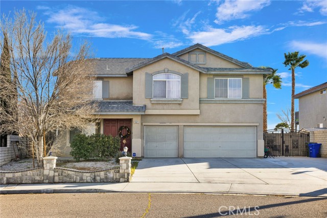 Detail Gallery Image 2 of 51 For 13673 Silversand St, Victorville,  CA 92394 - 3 Beds | 2/1 Baths