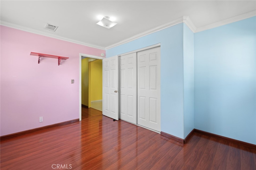 https://media.crmls.org/medias/68d8367a-476b-4a4e-9d13-6c79cd04e1c5.jpg?preset=X-Large