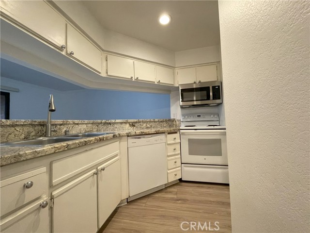 Detail Gallery Image 4 of 15 For 10655 Lemon Ave #2705,  Rancho Cucamonga,  CA 91737 - 2 Beds | 2 Baths